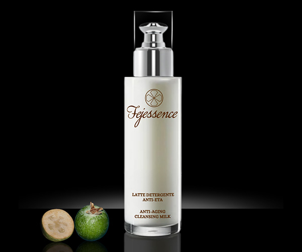 Latte Detergente Anti-età con packaging